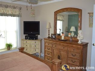 43 Allison Way, East Haven, CT 06512