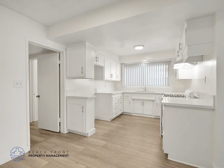 124 Buckthorn St. — Photo 2