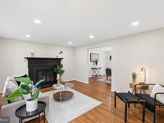 3rd image of 513 Berrymans Ln