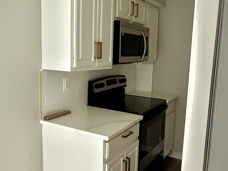 3530 E Richmond Rd #15 — Photo 7