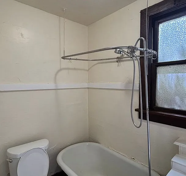 103 Ruxton Ave #C — Photo 16