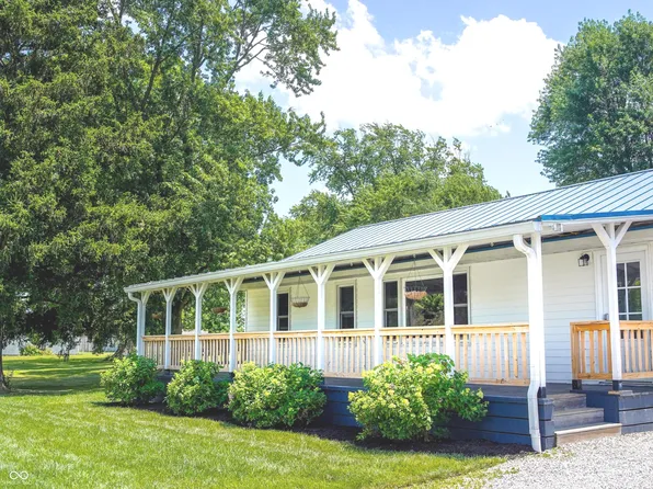 945 E Worthsville Rd, Greenwood, IN 46143