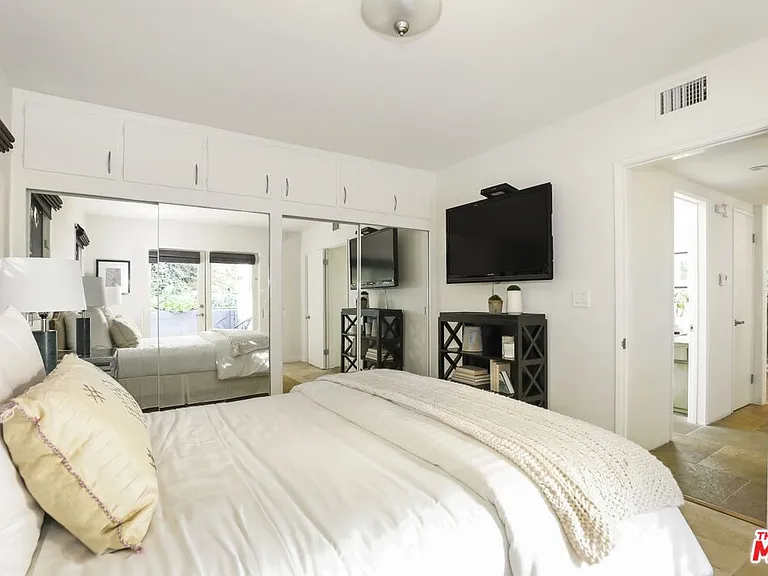 2154 Sunset Crest Dr — Photo 21