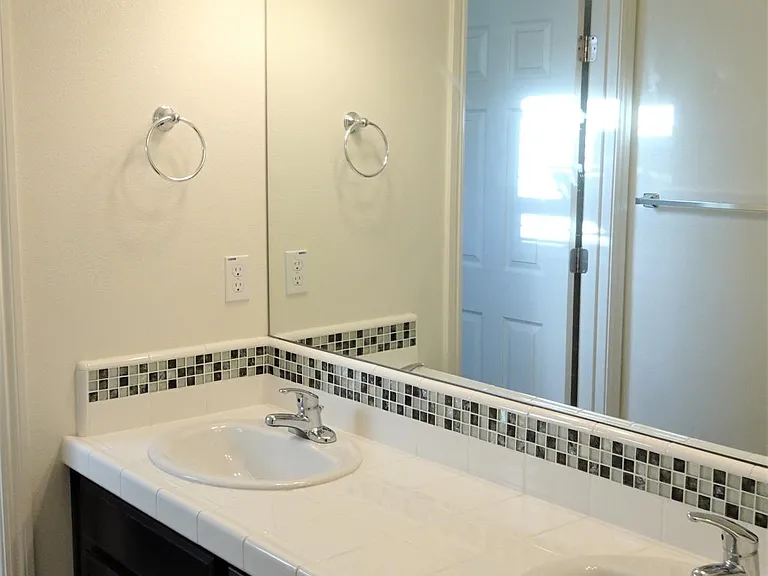 3656 Richmond Ave — Photo 22