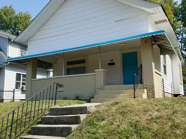 3831 Boulevard Pl, Indianapolis, IN 46208