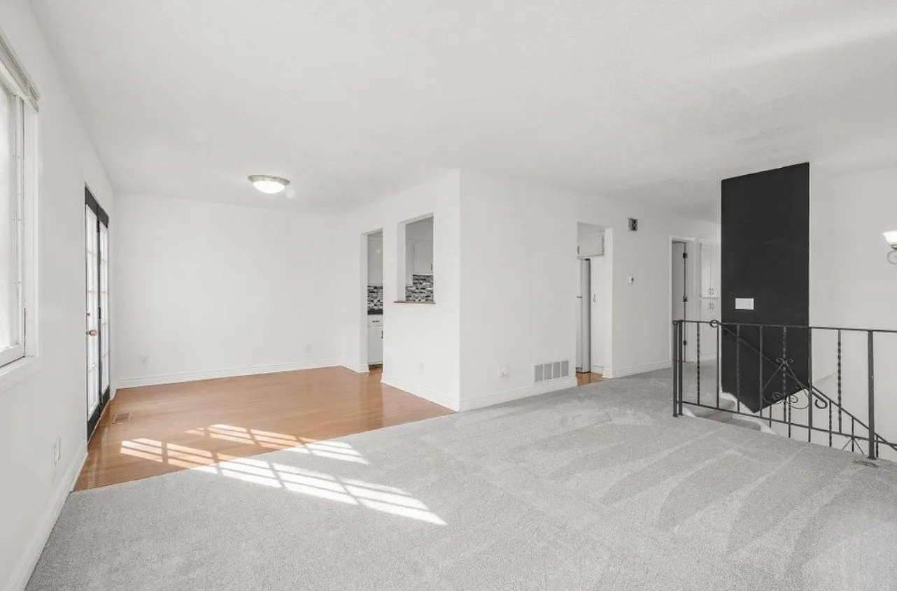 3 bed, 1.5 bath, 1500 sqft, $2,300 — Photo 1