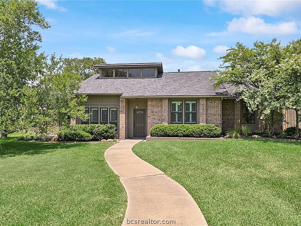 1st image of 8703 Sandstone Dr