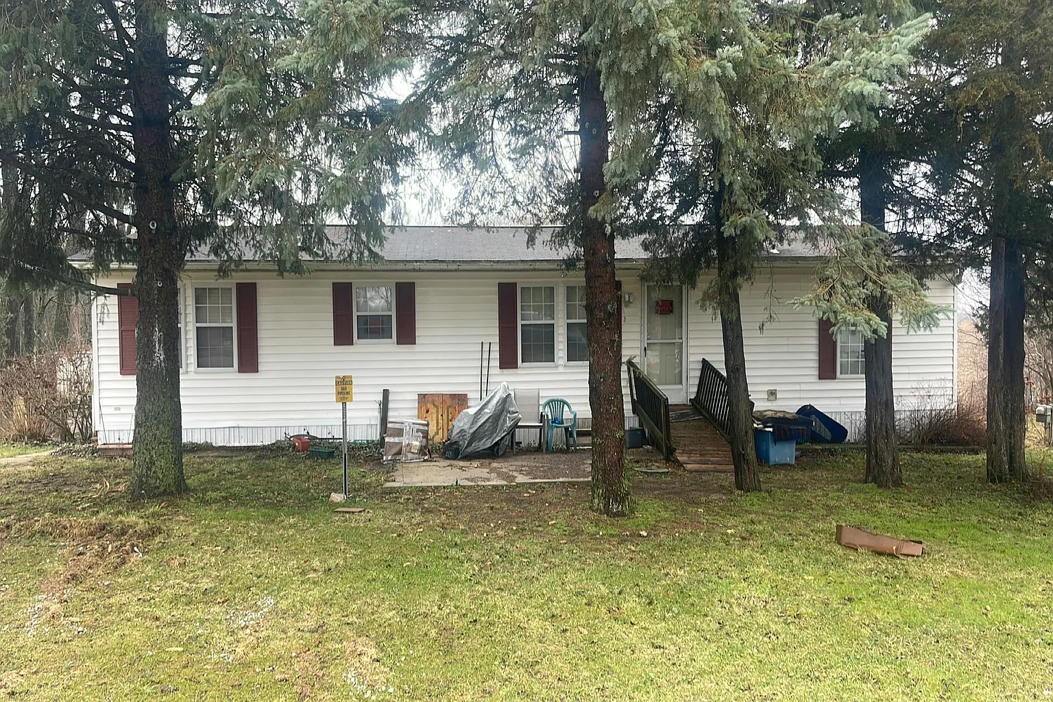 1005 Elmwood Dr photo 1