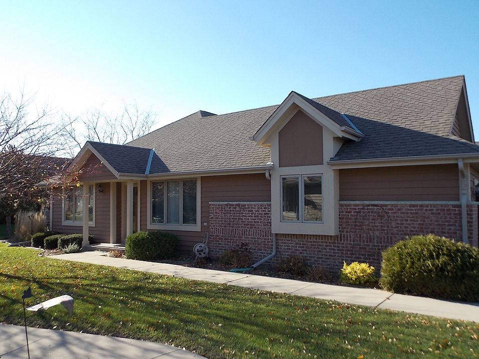 1st image of N24W24033 Brandon Oaks Dr
