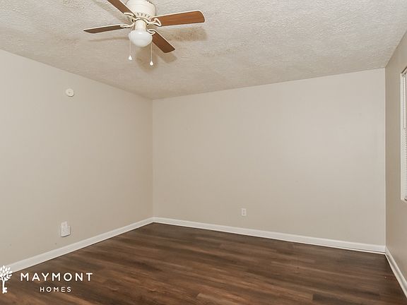 3rd image of 408 McNair Dr