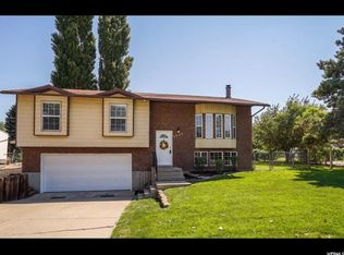 1226 N 575 W, Clinton, UT 84015