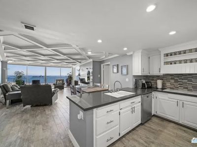 700 E Ocean Blvd, Long Beach, CA, 90802