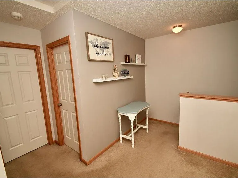 515 French Ln — Photo 7