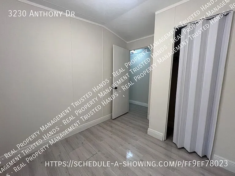 3230 Anthony Dr — Photo 8