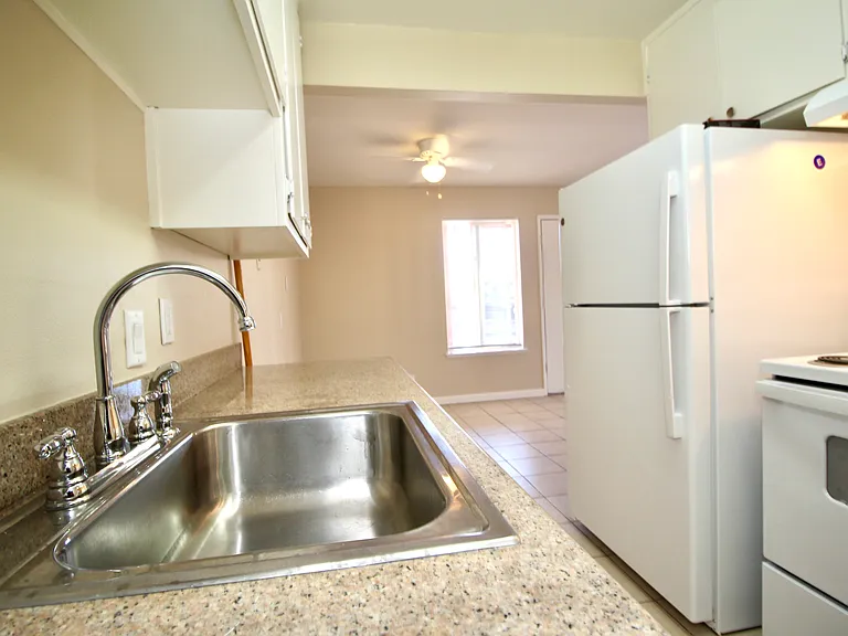 205 Smalley Ave #1 — Photo 7