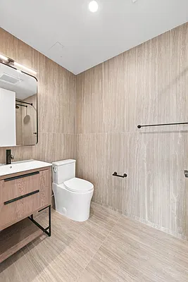 Bathroom, photo 1