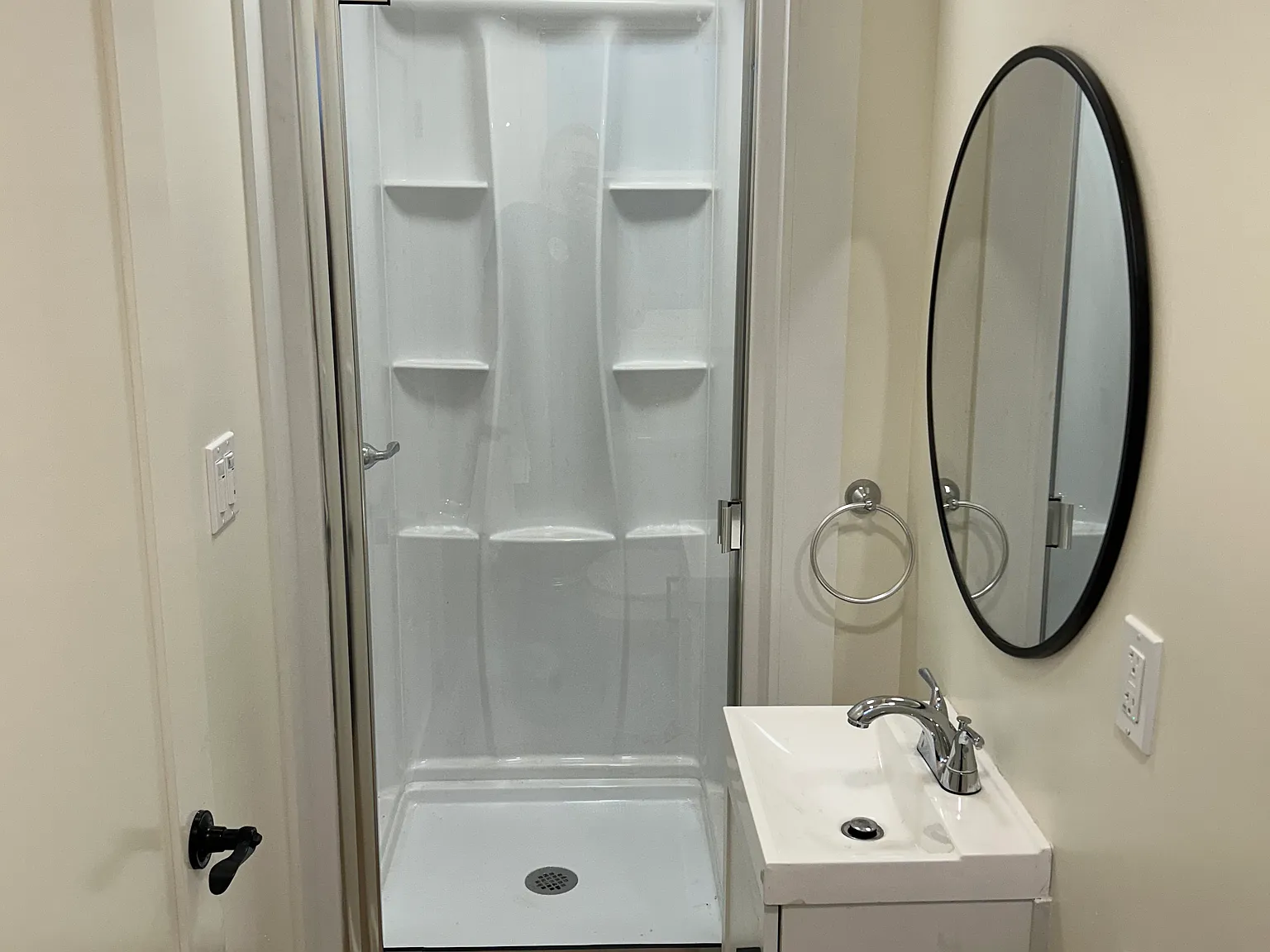 1 bed, 300 sqft, $1,480 — Photo 2