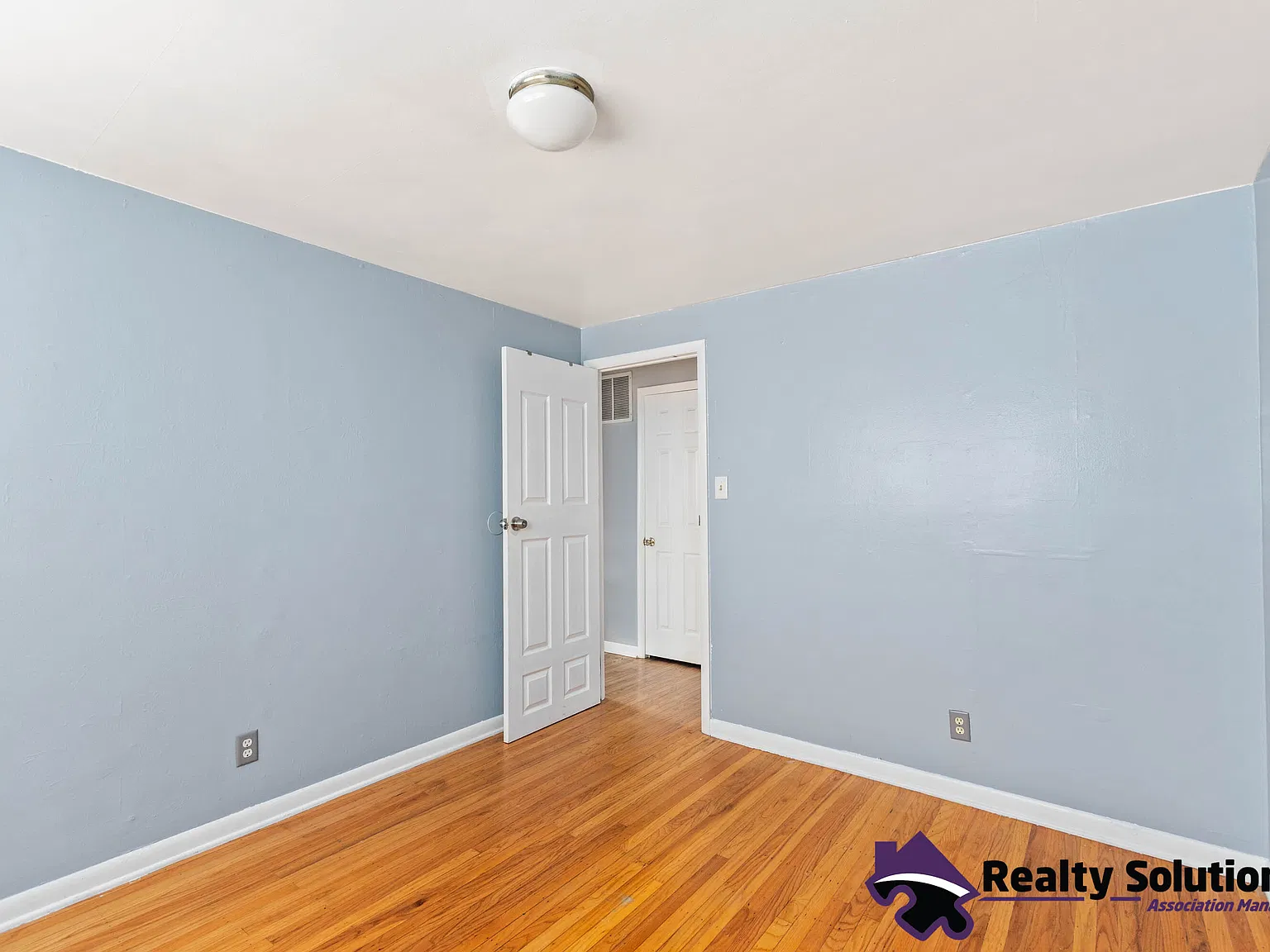 706 Heston Road - 1 — Photo 2