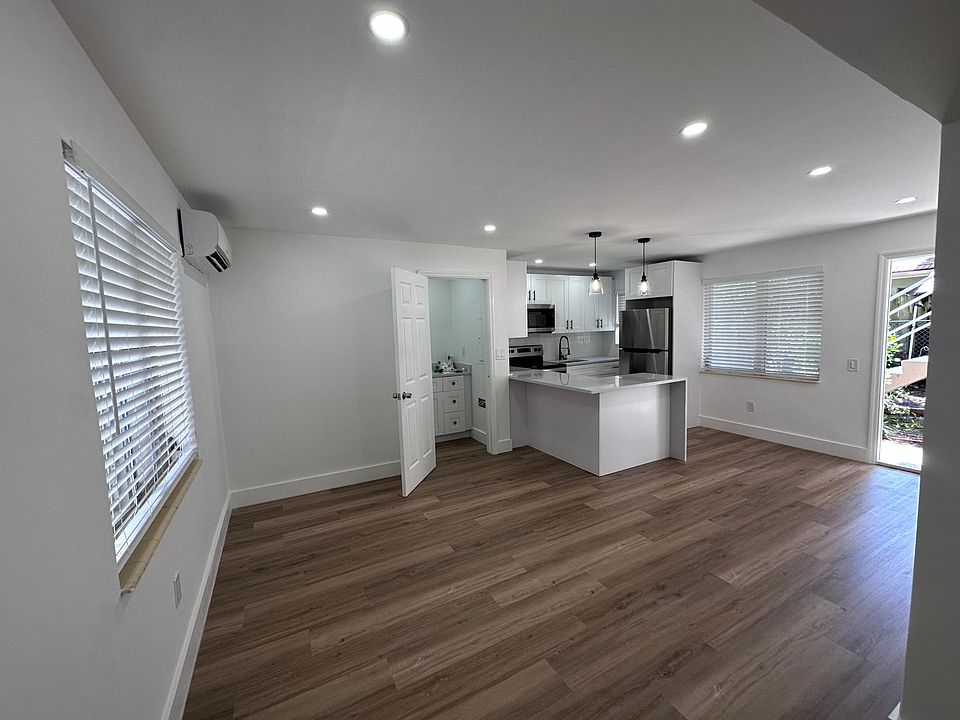 1st image of 4609 Bougainvilla Dr #1