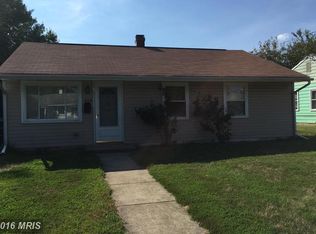 818 Shelby Dr, Oxon Hill, MD 20745