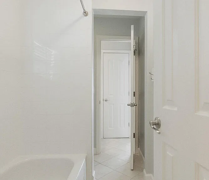 2891 Saint Maarten Ct — Photo 30