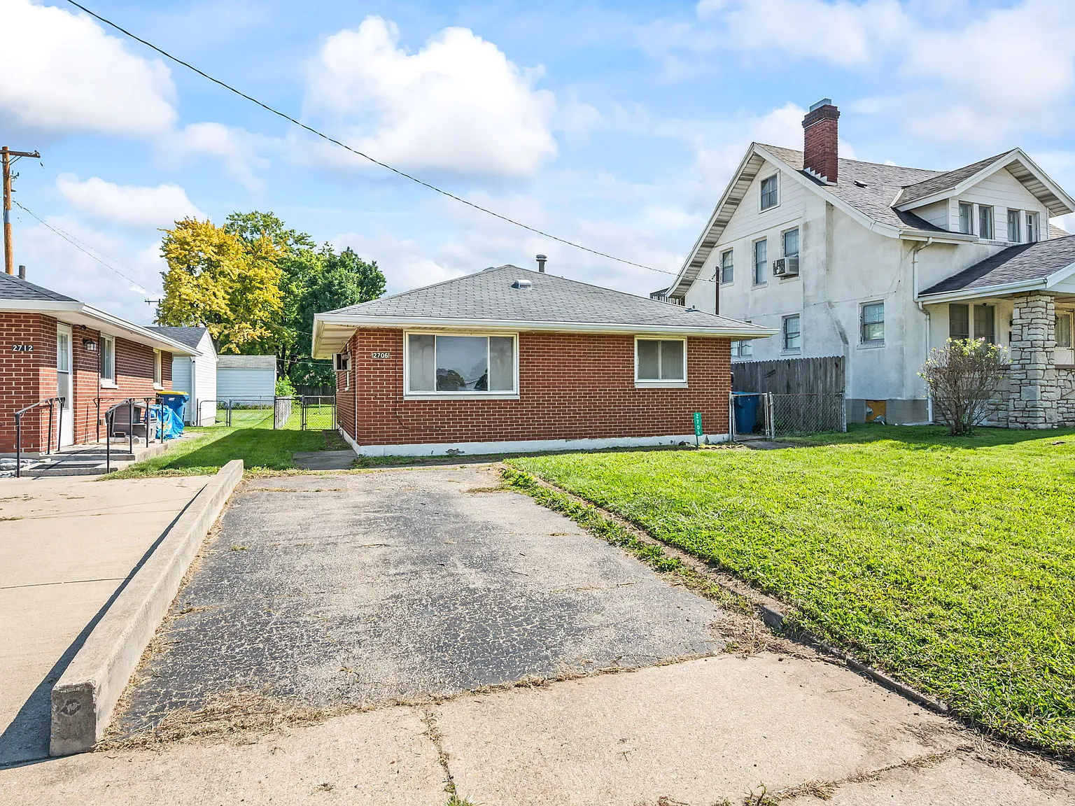 2 bed, 875 sqft, $1,250 — Photo 1