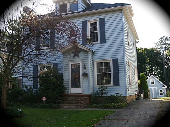 2nd image of 1221 Prendergast Ave