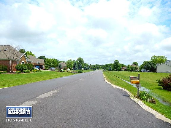 5th image of 1634 Christine Dr