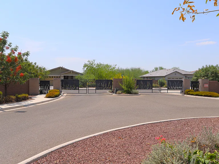 9210 W Willow Bend Ln — Photo 31