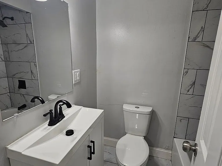 14201 Westropp Ave — Photo 17