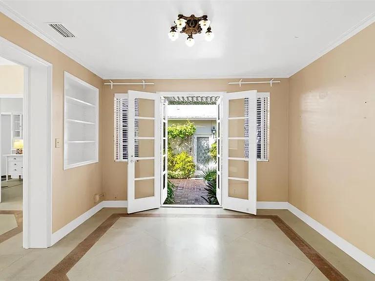 1252 N Rio Vista Blvd — Photo 9