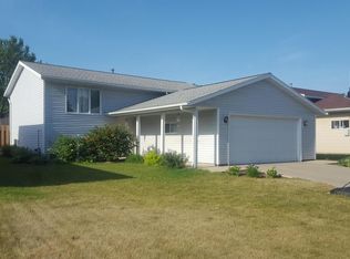 1908 S Village Dr SE, Rochester, MN 55904