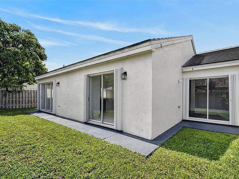 15772 SW 74th Ln — Photo 28