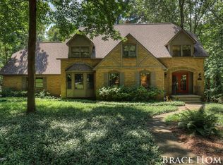 7394 Shadowbrook Ct SE, Grand Rapids, MI 49546