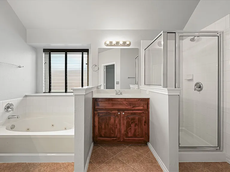 8725 Pikes Peak Rd — Photo 54