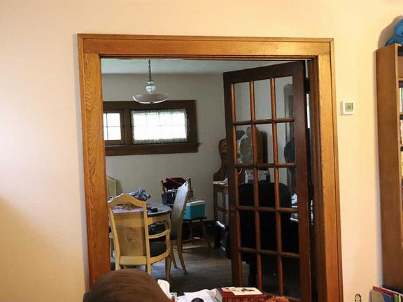 5th image of 917 Old Orchard Ave