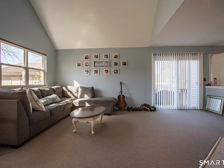 15 Thistle Way #D — Photo 3