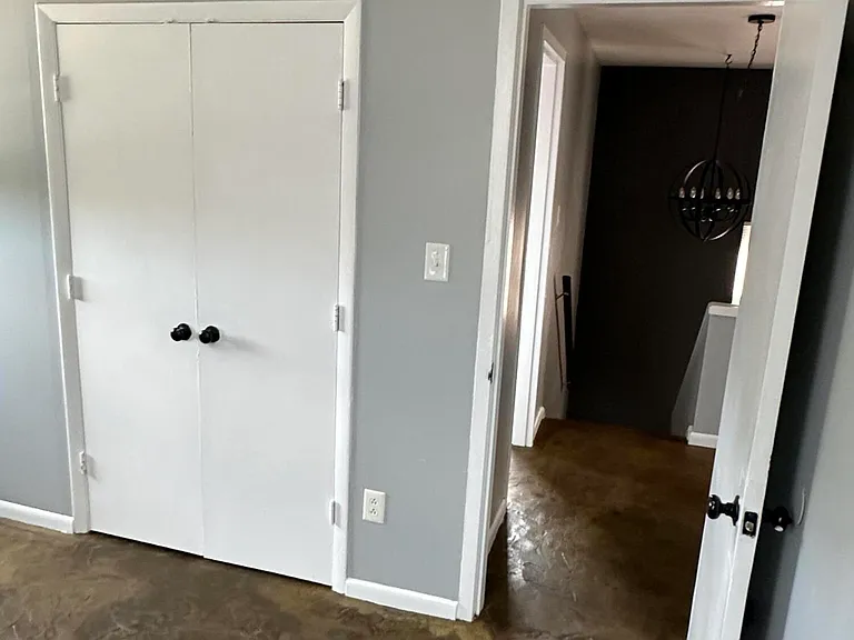 703 Wilkinson Blvd #4 — Photo 36