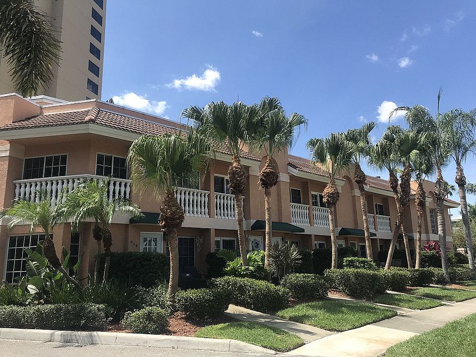 1st image of 914 N Shore Dr NE