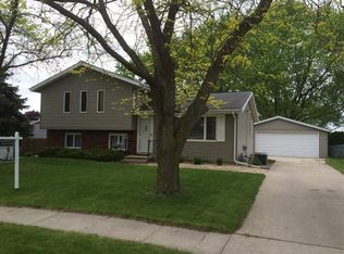 205 Sandburg Ct, Ames, IA 50014