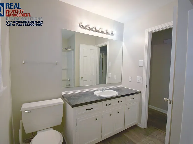 1003 W Clark Blvd — Photo 14