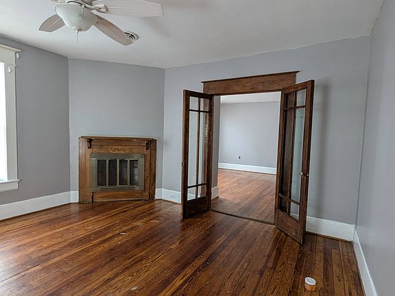 3rd image of 517 Allison Ave SW APT A