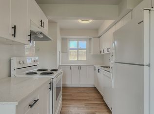 Garden Court, Edmonton, AB T5G 0Y1