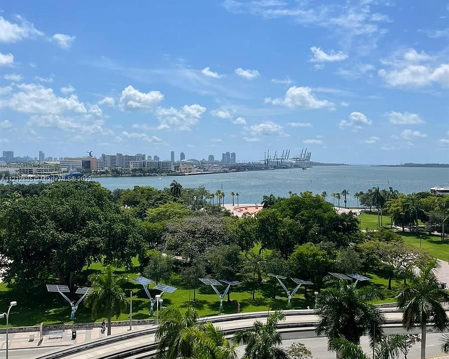 1st image of 50 Biscayne Blvd APT 903