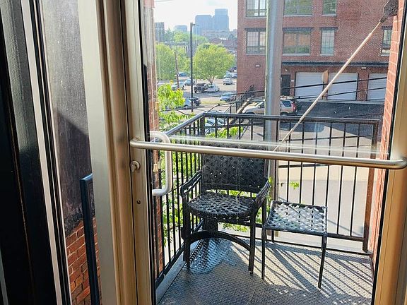 4th image of 9 N 25th St APT 15