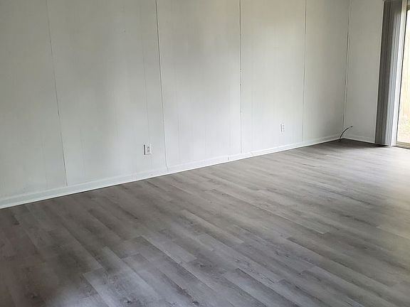 4th image of 658 Liberty St APT 4