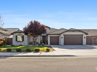 7105 Cattail Creek Way, Bakersfield, CA 93311