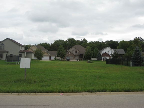 2nd image of 128 N Wesley Dr