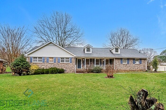 1st image of 2624 Hickory Valley Dr