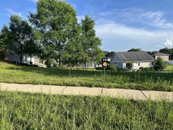 107-109 East North Street #13, Mazomanie, WI 53560